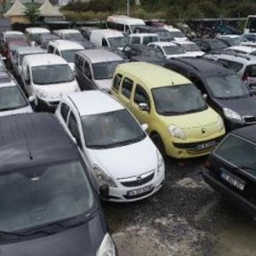 Kocaeli'de araçlar kaderine terk edildi
