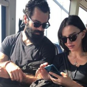 Hande Ataizi sevgilisiyle halk otobüsüne bindi