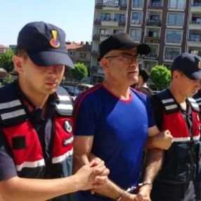 Kızını hunharca öldüren katil babadan boşanamıyor