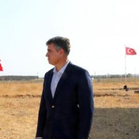 Metin Feyzioğlu sınıra gitti