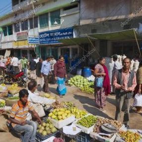 Bangladeş'te belediye başkanlığı yaptı, şimdi sebze satıyor