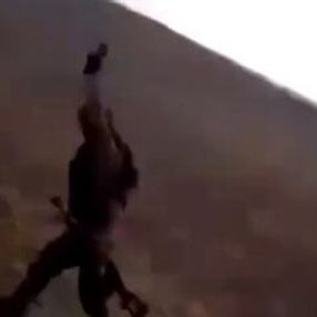 Münbiç yolunda Türk komandosu ve SMO askeri selamlaştı