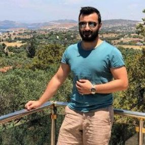 İzmir'de kendisine ilaç yazmayan dokturun boğazını kesti
