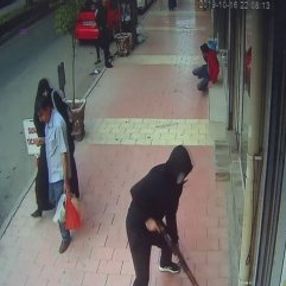 Elazığ'da silahlı saldırı güvenlik kameralarına yansıdı