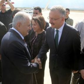 Binali Yıldırım'a memleketi Erzincan'da sıcak karşılama