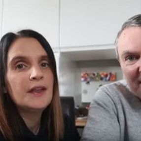 İngiltere'de yaşayan çift 22'nci çocuğunu bekliyor