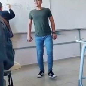 Saygıyı ayaklar altına alan öğrenci ve öğretmen