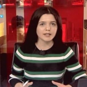 Şehit olan arkadaşının haberini sunan spikerin zor anları