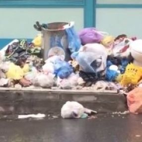 Maltepe'de çöp sorunu devam ediyor