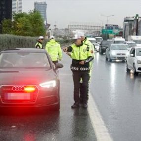 İstanbul'da yetkisiz çakar denetimleri başladı