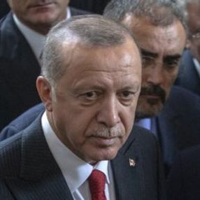Erdoğan'dan Bülent Arınç'a: Esefle karşıladım