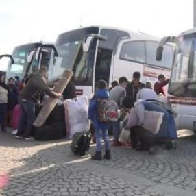 150 Suriyeli ülkesine döndü