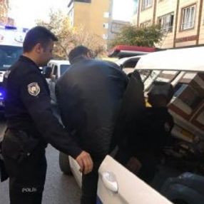 İstanbul'da maaşını isteyen Suriyeli işçiye dayak