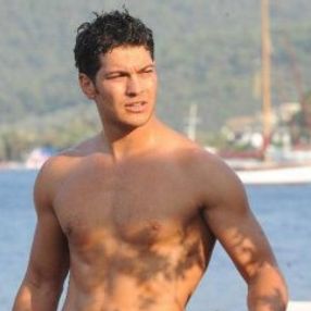 Çağatay Ulusoy kilo aldı