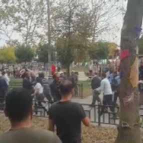 Kartal'da seyyar satıcılara biber gazlı müdahale