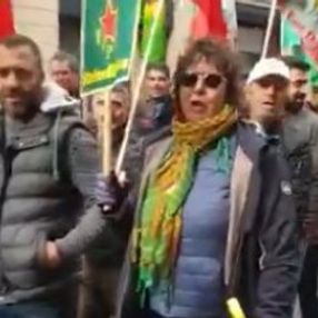 Fransa'da PKK teröristir diyen kadına saldırı