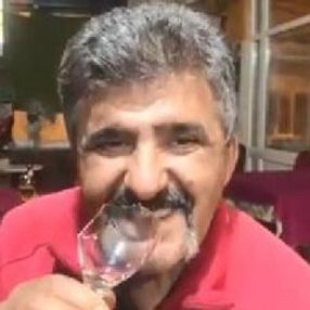 Bursa'da yaşayan adam 40 yıldır cam yiyor