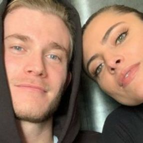 Karius’un sevgilisinden maço çıkışı