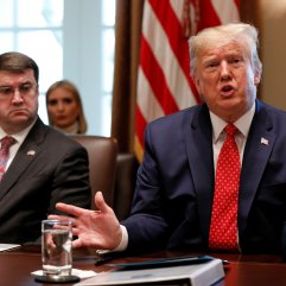 Trump: Düzmece bir mahkeme