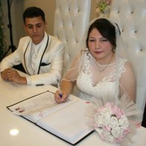 Öksüz çifte ‘imece’ usulü düğün
