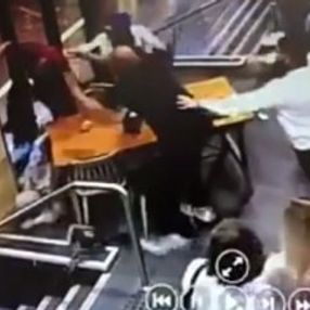 Avustralya'da Müslüman kadına saldırı