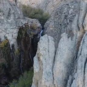 Günpınar Şelalesi'nde sonbahar güzelliği