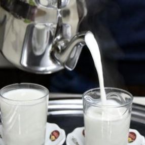 Kahvehanede süt satışına yoğun ilgi
