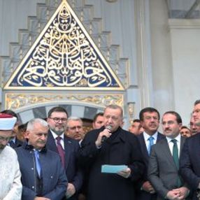 Cumhurbaşkanı Erdoğan cami açılışında konuştu