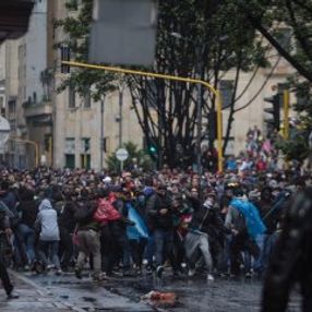 Kolombiya'da halk grev kararı aldı