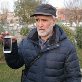 Oğlu kayıp olan Rus baba her yerde oğlunu arıyor