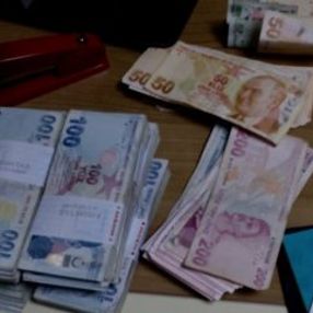 Eskişehir'de unuttuğu 88 bin lirayı geri aldı