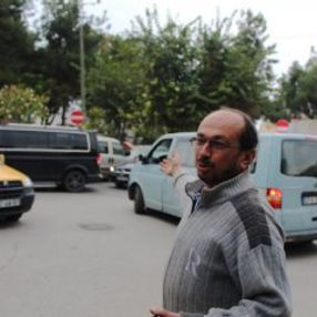 20 metrelik yolda yarım saatte 2 ceza yedi
