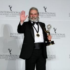 Haluk Bilginer: Türkiye'yi mutlu etmekten çok mutluyum
