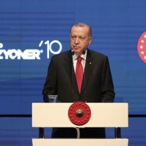 Erdoğan'dan 'içimizden atılan güller' çıkışı