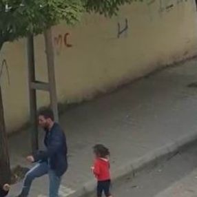 Gaziantep'te sokak ortasında kadına darp