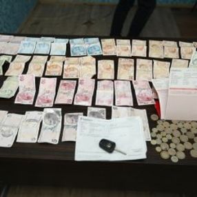 Dilencinin üzerinden servet çıktı