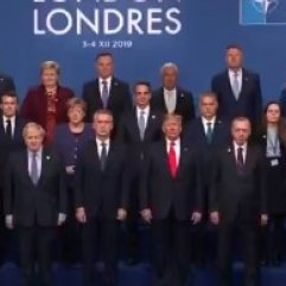 Erdoğan NATO Liderler Zirvesi'nde aile fotoğrafı verdi