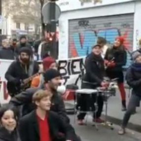 Fransa'da komünizm sesleri