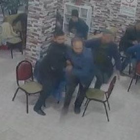 Balıkesir'de deprem anı güvenlik kamerasında