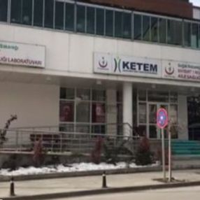 Bir kadın boğazı kesilerek öldürüldü