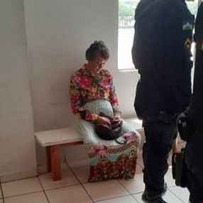 Annesinin yerine sınava giren adam yakalandı