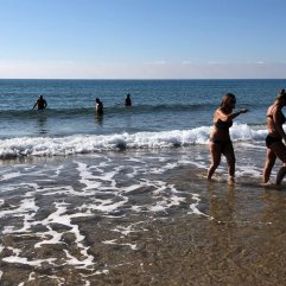 Turistler İncekum Plajı'nın tadını çıkarttı