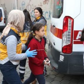 Hayır amaçlı dağıtılan kek, öğrencileri hastanelik etti