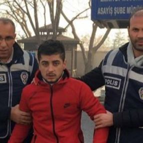Çaldığı çelik kasayı ayağına deviren hırsız