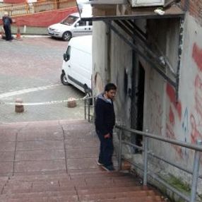 Eşini ağır yaralayıp kaçan koca ölü bulundu