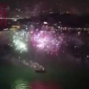 Boğaz'da havai fişekler patladı