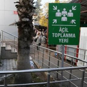 Antalya'da iki garip 'acil toplanma' alanı