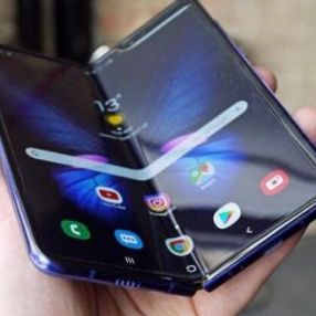 Katlanabilir akıllı telefonların ekran değişim fiyatları