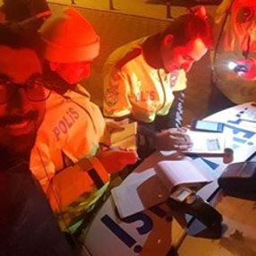 Trafik cezası yememek için grup kurdu