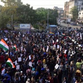 Hindistan'da Müslümanların protestosu devam ediyor
